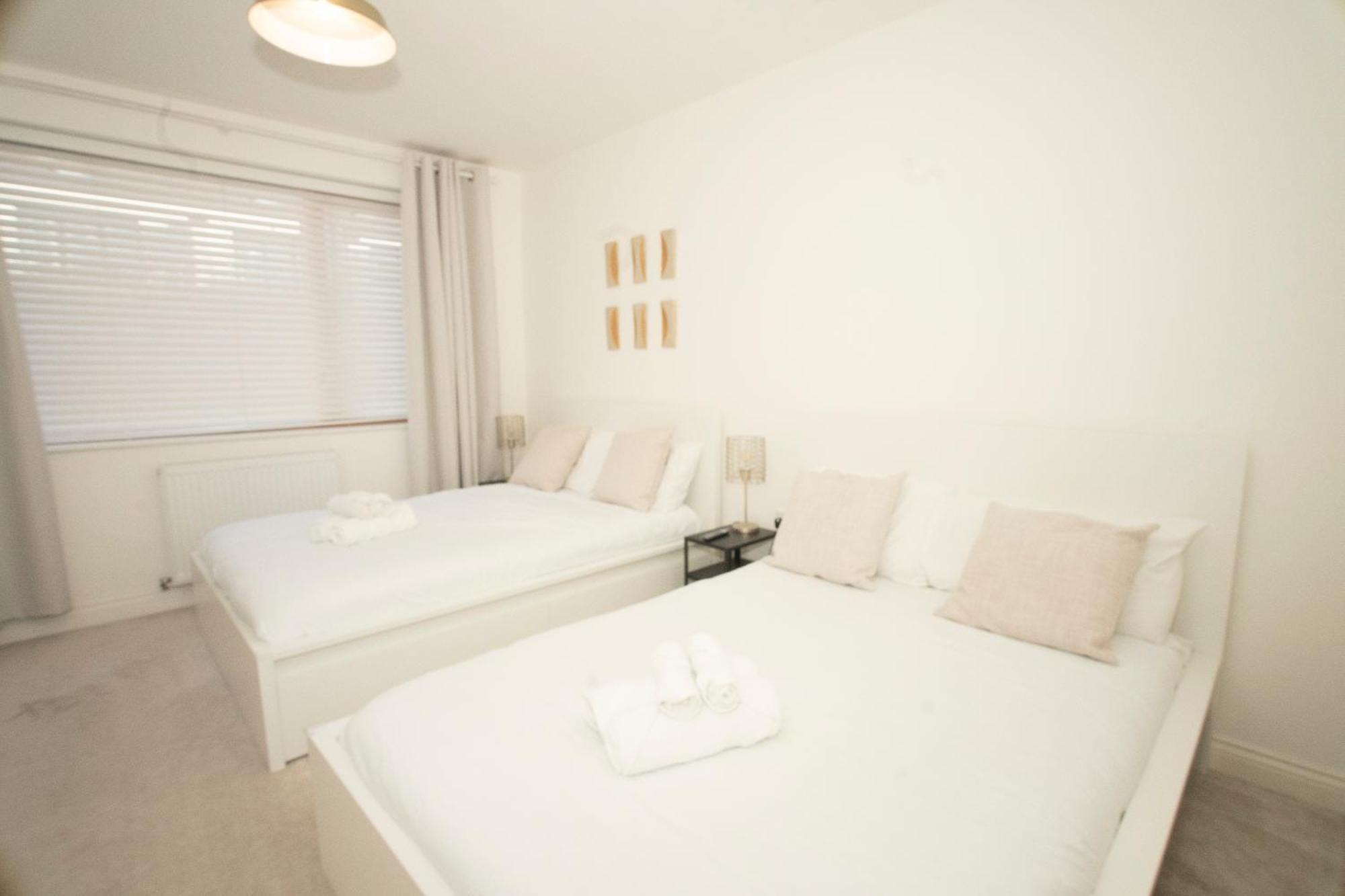 Spacious 4Br 4Ba Gated Townhouse With Balconies, Central Jq Birmingham Kültér fotó
